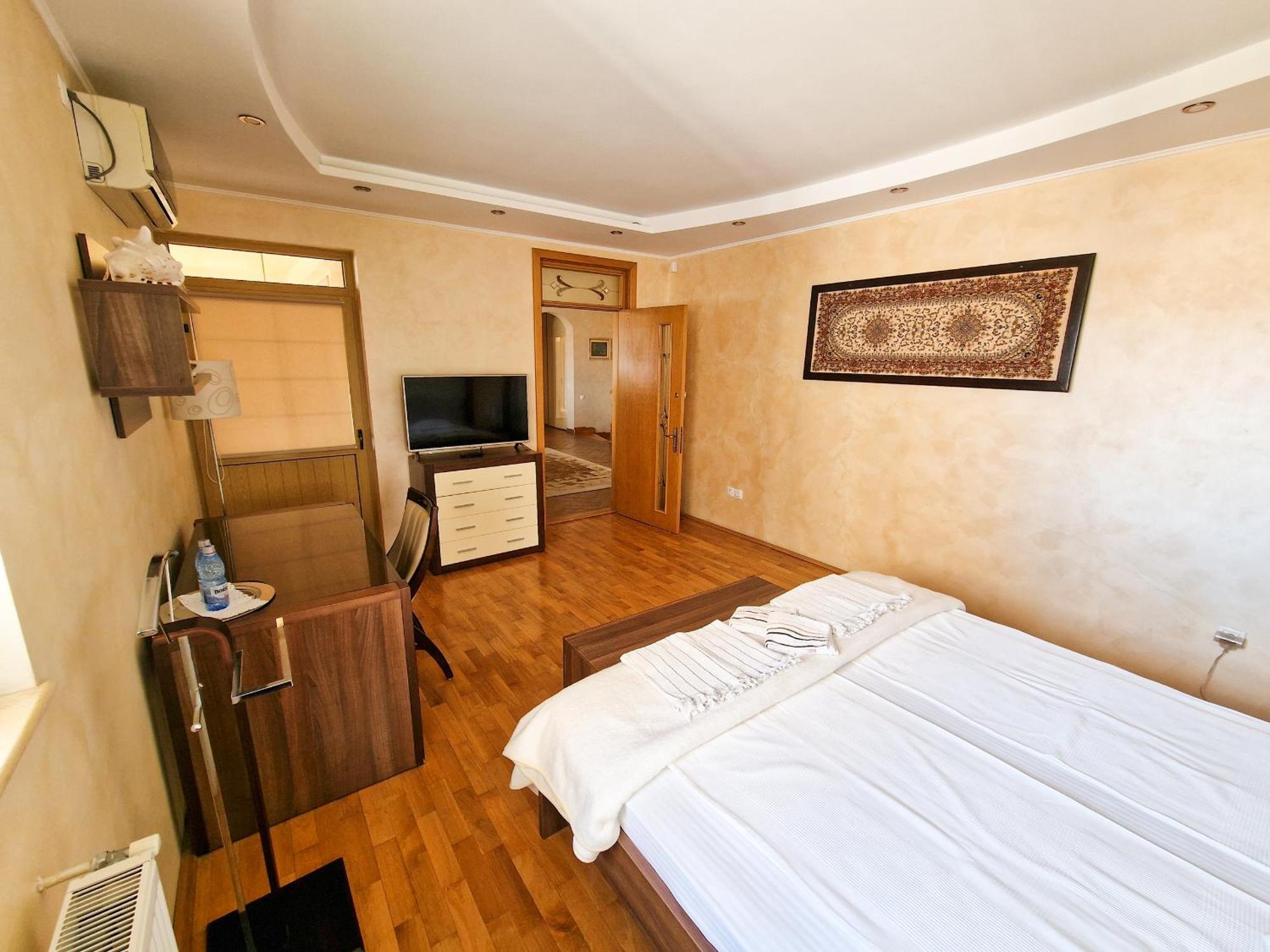 Bed and Breakfast Casa Edwin Constanţa Exterior foto